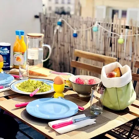 Charming Terrace In 2 شقة باريس